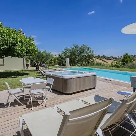 Aurora Villa