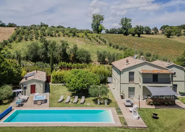 Aurora Villa Trecastelli