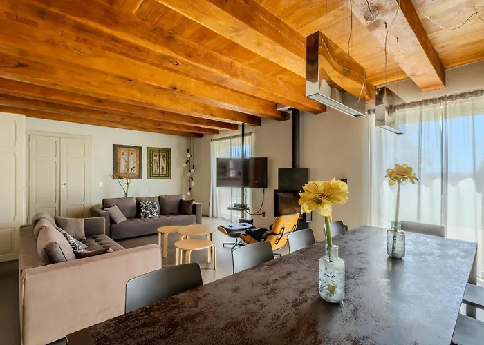 Aurora Villa Trecastelli